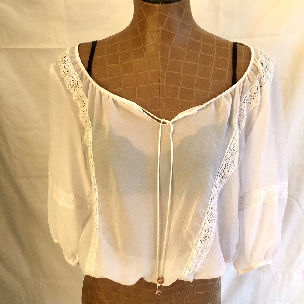 NWOT Drawstring Lace Trimmed Peasant Style Blouse MED